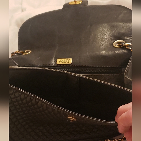 BALLY Quilted Chain Shoulder Bag Lambskin leather Black - Picture 5 of 13